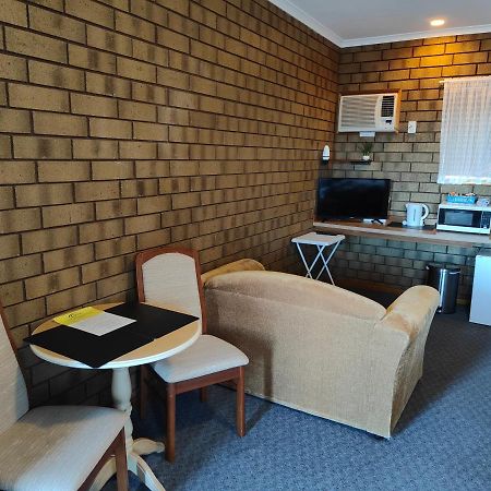Airport Whyalla Motel Екстер'єр фото