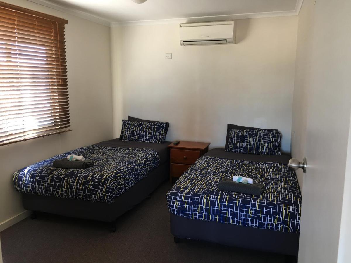 Airport Whyalla Motel Екстер'єр фото