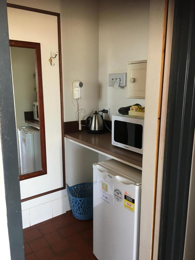Airport Whyalla Motel Екстер'єр фото