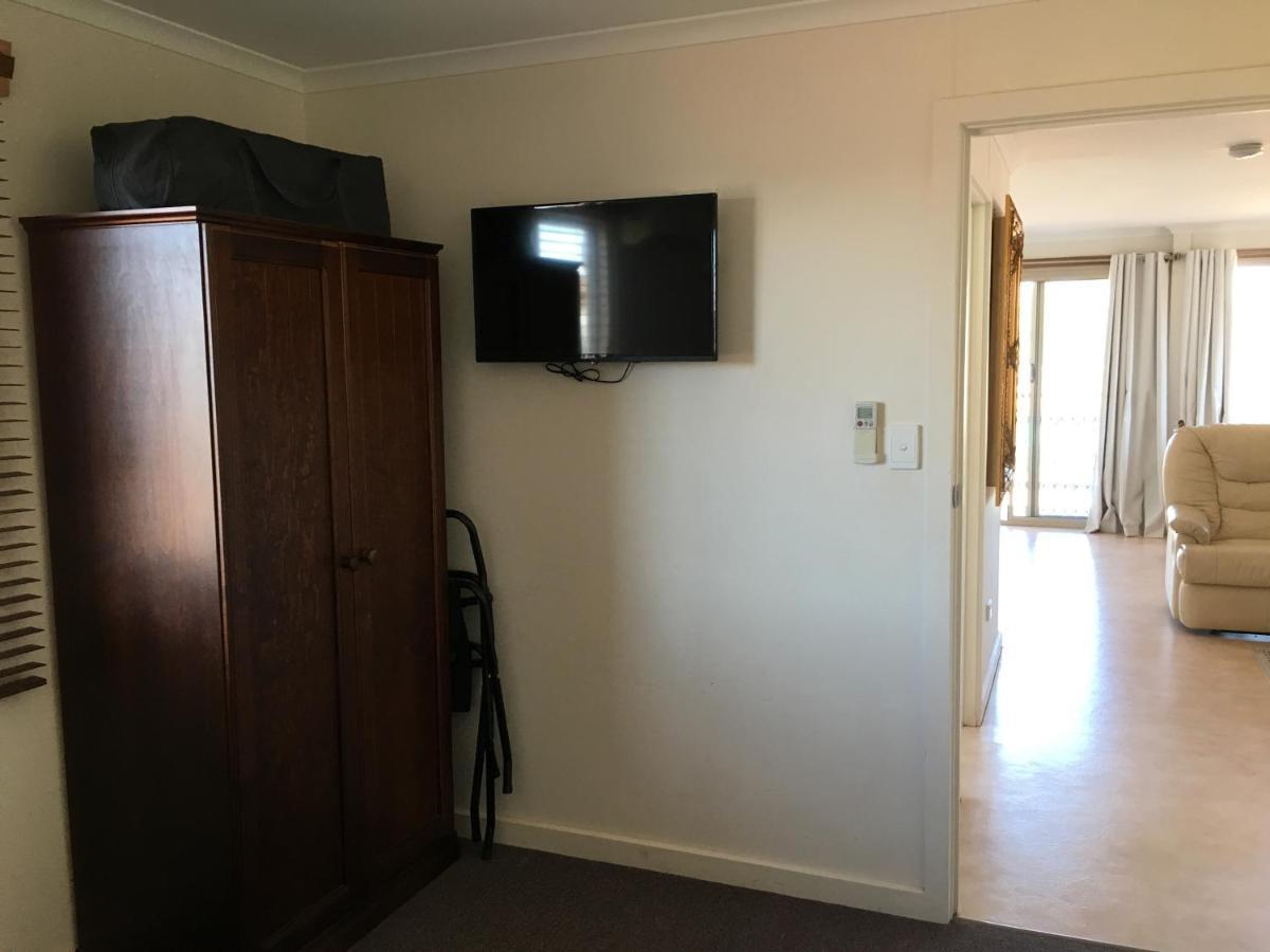 Airport Whyalla Motel Екстер'єр фото