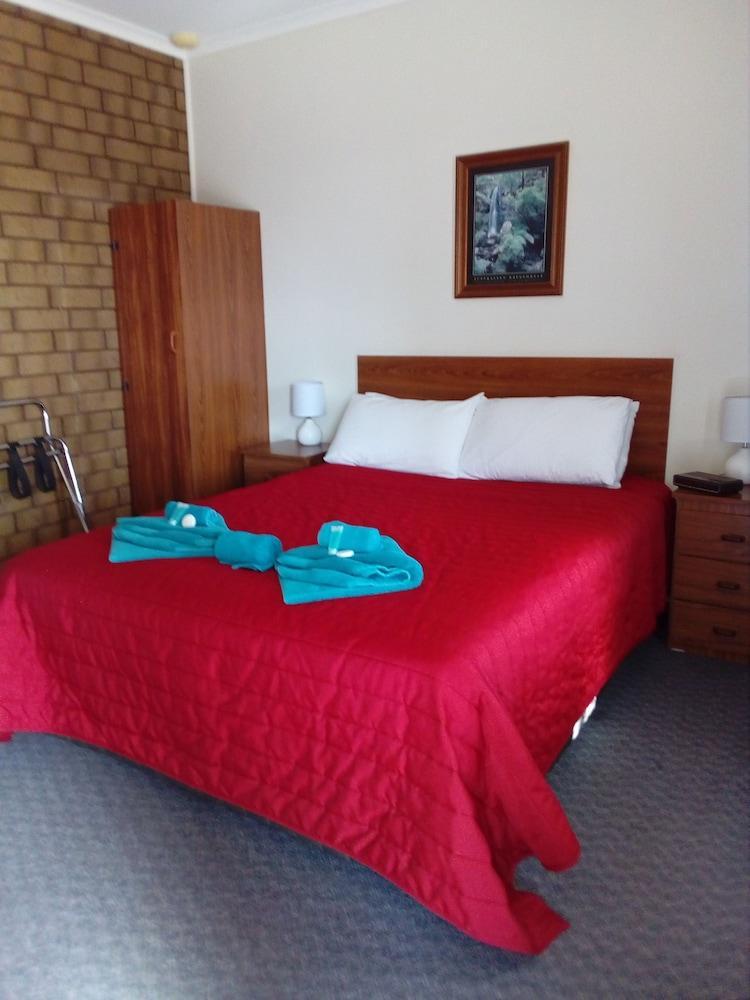 Airport Whyalla Motel Екстер'єр фото