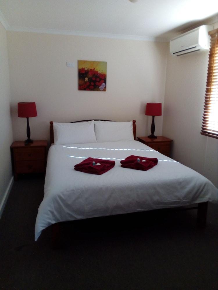 Airport Whyalla Motel Екстер'єр фото