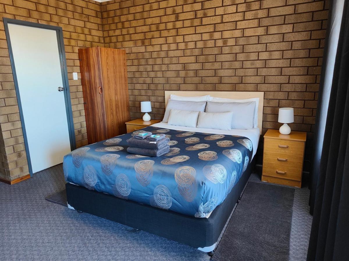 Airport Whyalla Motel Екстер'єр фото
